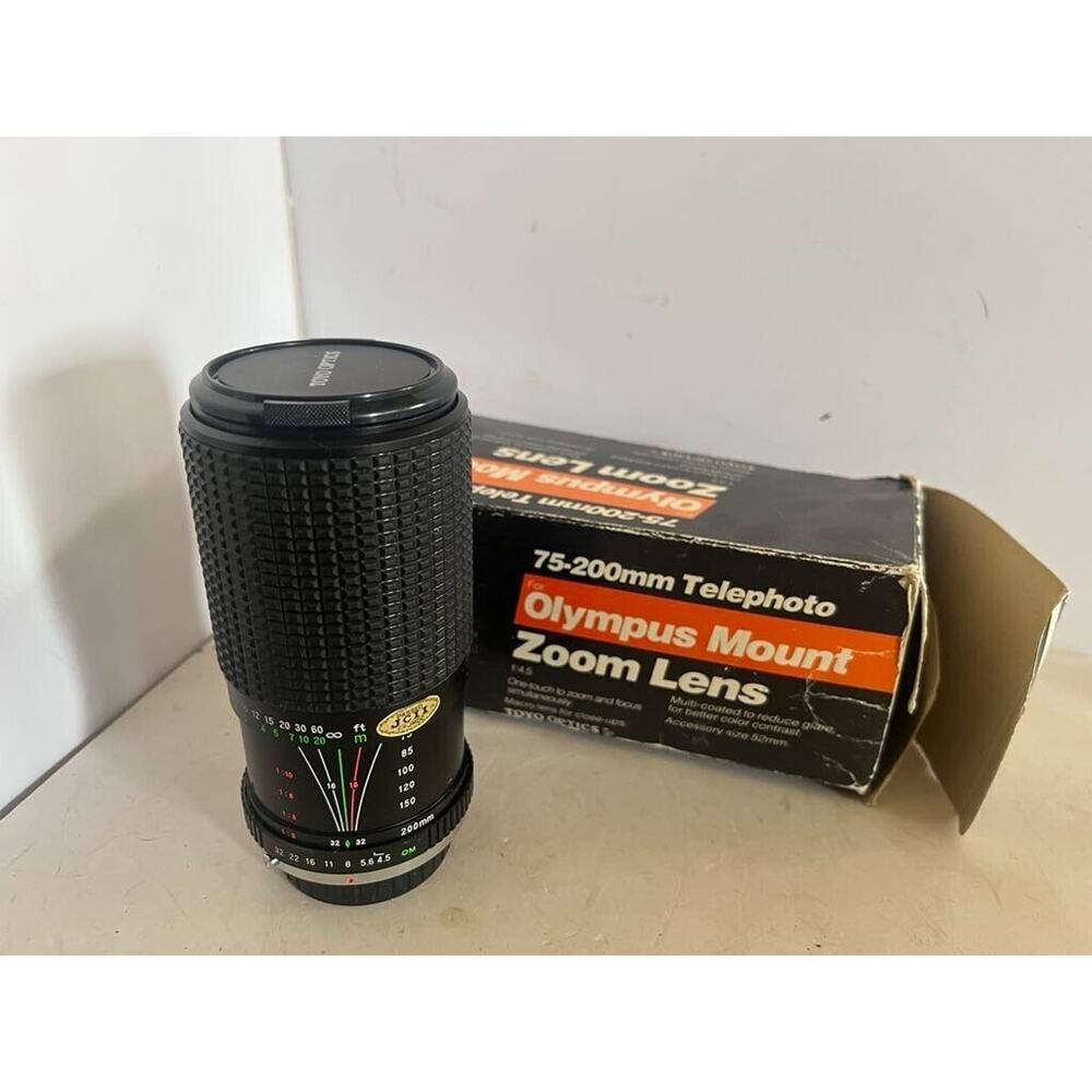 Vintage Olympus 75-200mm f/4.5 Zoom Lens By TOYO OPTICS